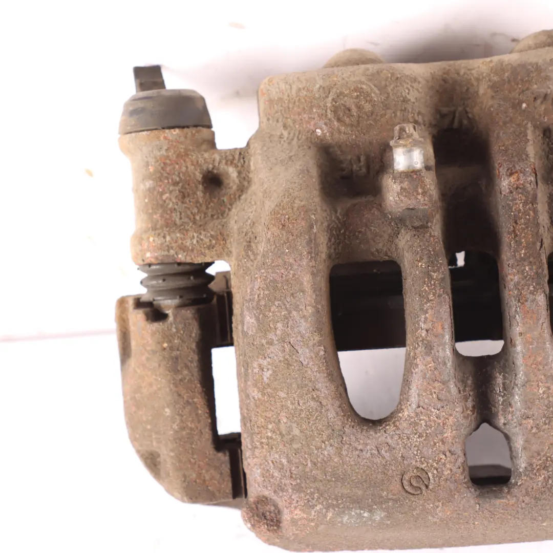 W907 Front Brake Caliper Braking Housing Right O/S to Mercedes Sprinter with Part number A9074219200 Mercedes Sprinter W907 Front Brake Caliper Braking Housing Right O/S - SKU A9074219200 - Part number A9074219200