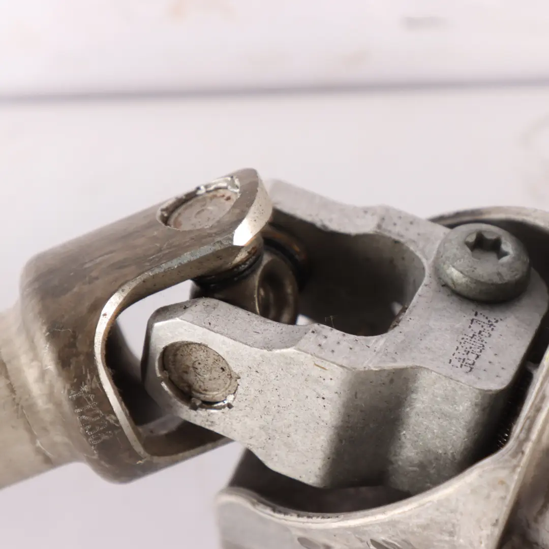W907 Steering Column Shaft Spindle Link Joint to Mercedes Sprinter with Part number A9074604900 Mercedes Sprinter W907 Steering Column Shaft Spindle Link Joint - SKU RHD-A9074604900 - Part number A9074604900