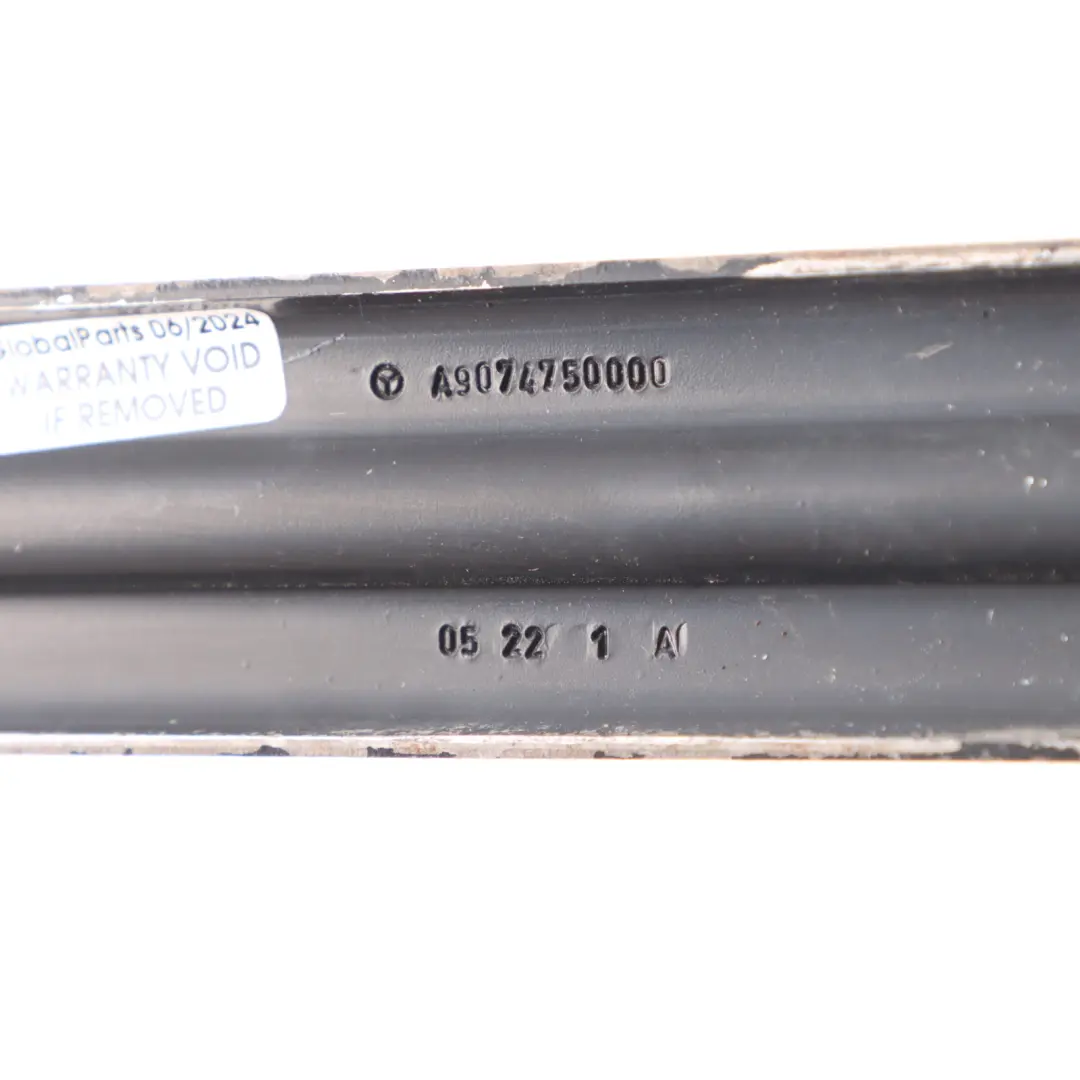 W907 Staffa Serbatoio Supporto Striscia Tenditore per Mercedes Sprinter con numero di parte A9074750000 Mercedes Sprinter W907 Staffa Serbatoio Supporto Striscia Tenditore - SKU A9074750000 - Numero di parte A9074750000