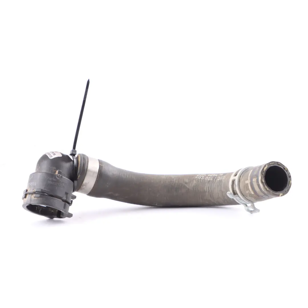 Tuyau D'Eau De Refroidissement Du Moteur Pour Mercedes W907  - SKU A9075010200 - Numéro de pièce A9075010200