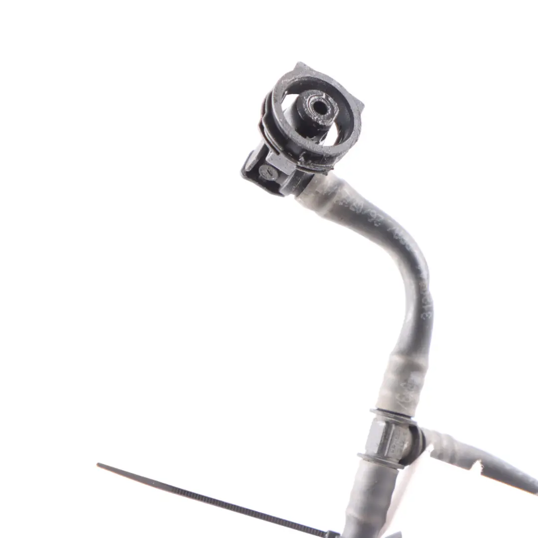 Entlüftungsleitung Kabelschlauch für Mercedes W910 mit Teilenummer A9075011200 Mercedes W910 Entlüftungsleitung Kabelschlauch - SKU A9075011200 - Teilenummer A9075011200