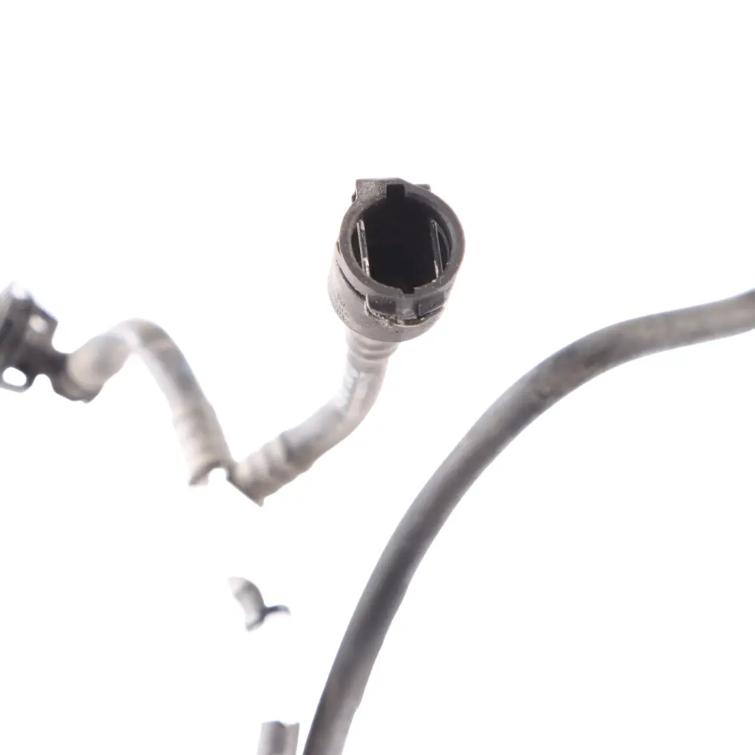 Tubo di spurgo Tubo cavo per Mercedes W910 con numero di parte A9075011200 Mercedes W910 Tubo di spurgo Tubo cavo - SKU A9075011200 - Numero di parte A9075011200