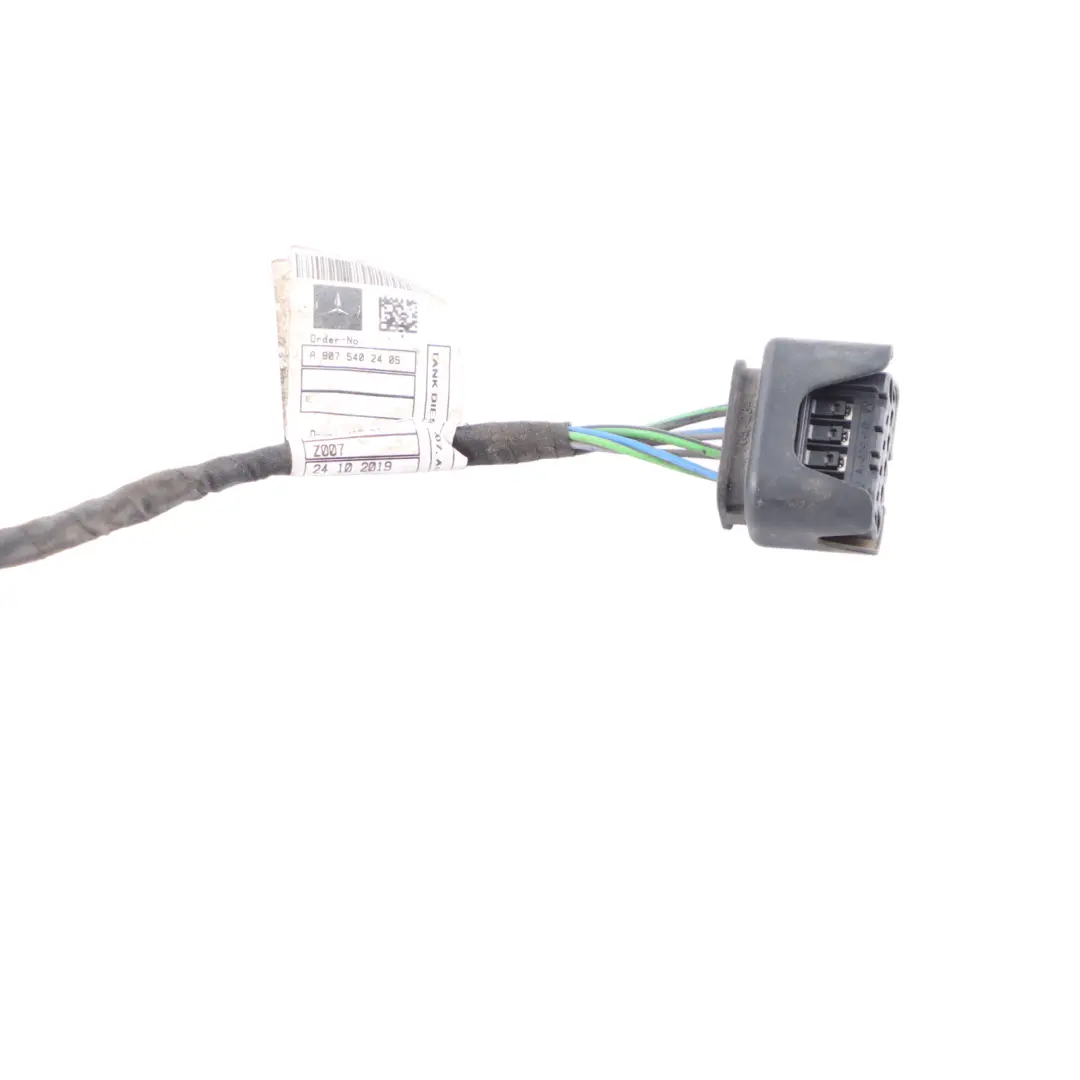 W907 Niederdruckpumpe Kraftstoffleitung Elektrischer Kabelbaum für Mercedes mit Teilenummer A9075402405 Mercedes W907 Niederdruckpumpe Kraftstoffleitung Elektrischer Kabelbaum - SKU A9075402405 - Teilenummer A9075402405
