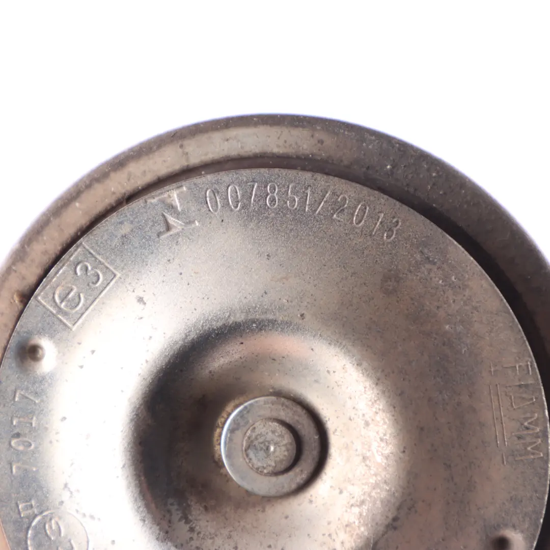 W907 W910 Segnale Acustico Fanfara Sirena A9065400076 per Mercedes Sprinter con numero di parte A9075404905 Mercedes Sprinter W907 W910 Segnale Acustico Fanfara Sirena A9065400076 - SKU A9075404905 - Numero di parte A9075404905