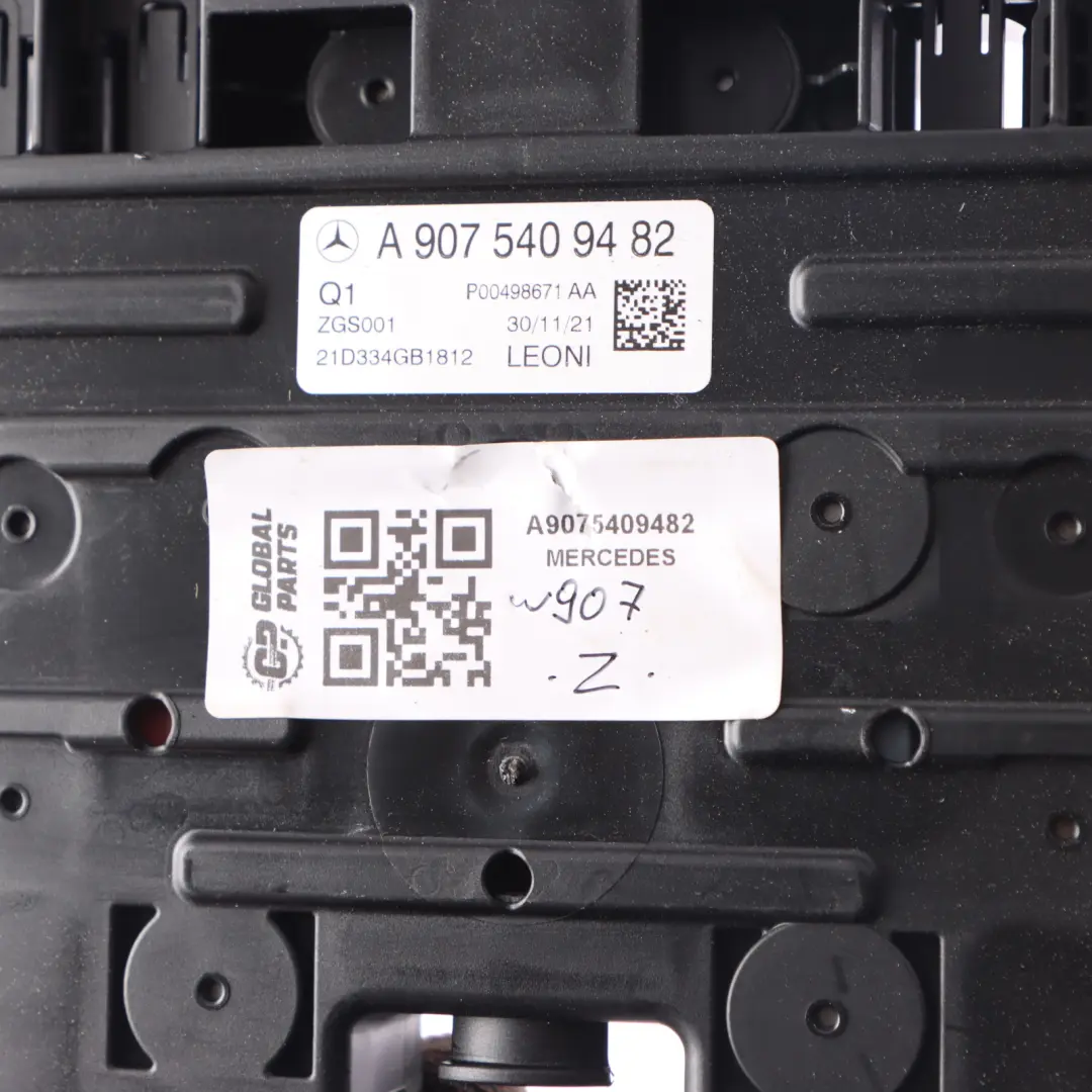  Boîte à fusibles Mercedes Sprinter W907 Module Relais Support - SKU A9075409482 - Numéro de pièce A9075409482