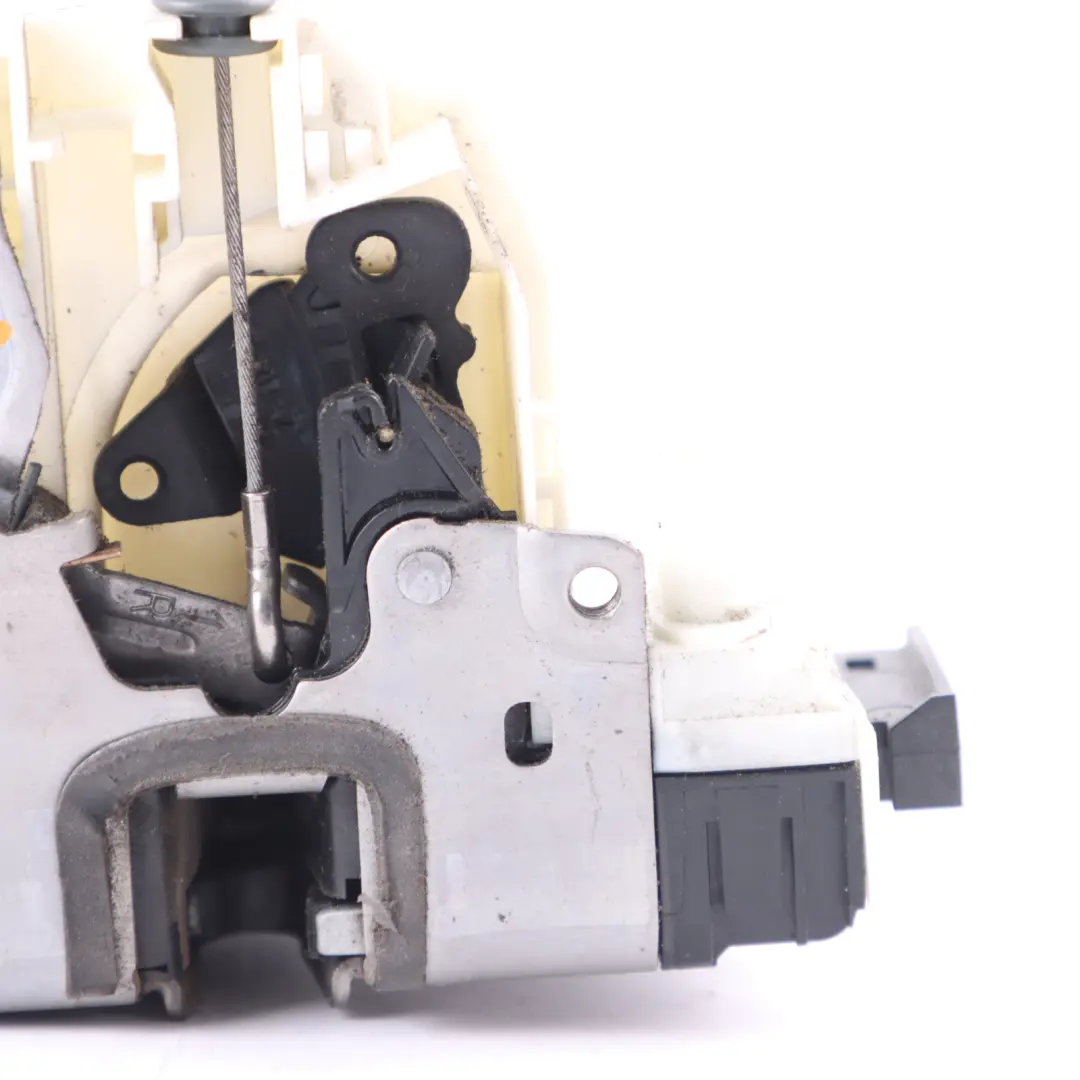 Front Door Lock Actuator Mechanism Front Right O/S to Mercedes W910 with Part number A9077200400 Mercedes W910 Front Door Lock Actuator Mechanism Front Right O/S - SKU RHD-A9077200400 - Part number A9077200400