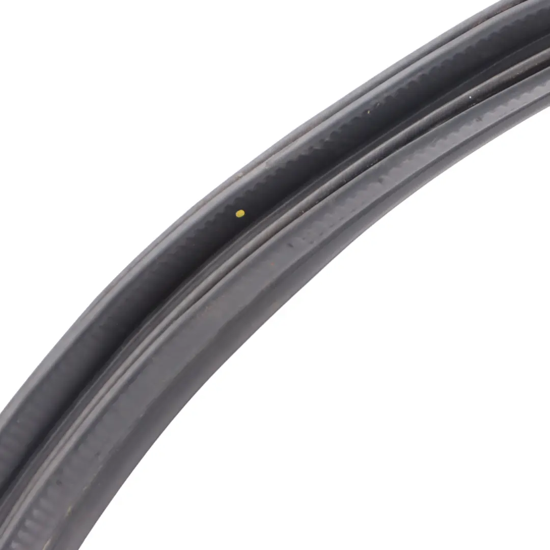 W907 Joint d'étanchéité porte chargement arrière pour Mercedes Sprinter à propos du numéro de pièce A9077250300 Mercedes Sprinter W907 Joint d'étanchéité porte chargement arrière - SKU A9077250300 - Numéro de pièce A9077250300