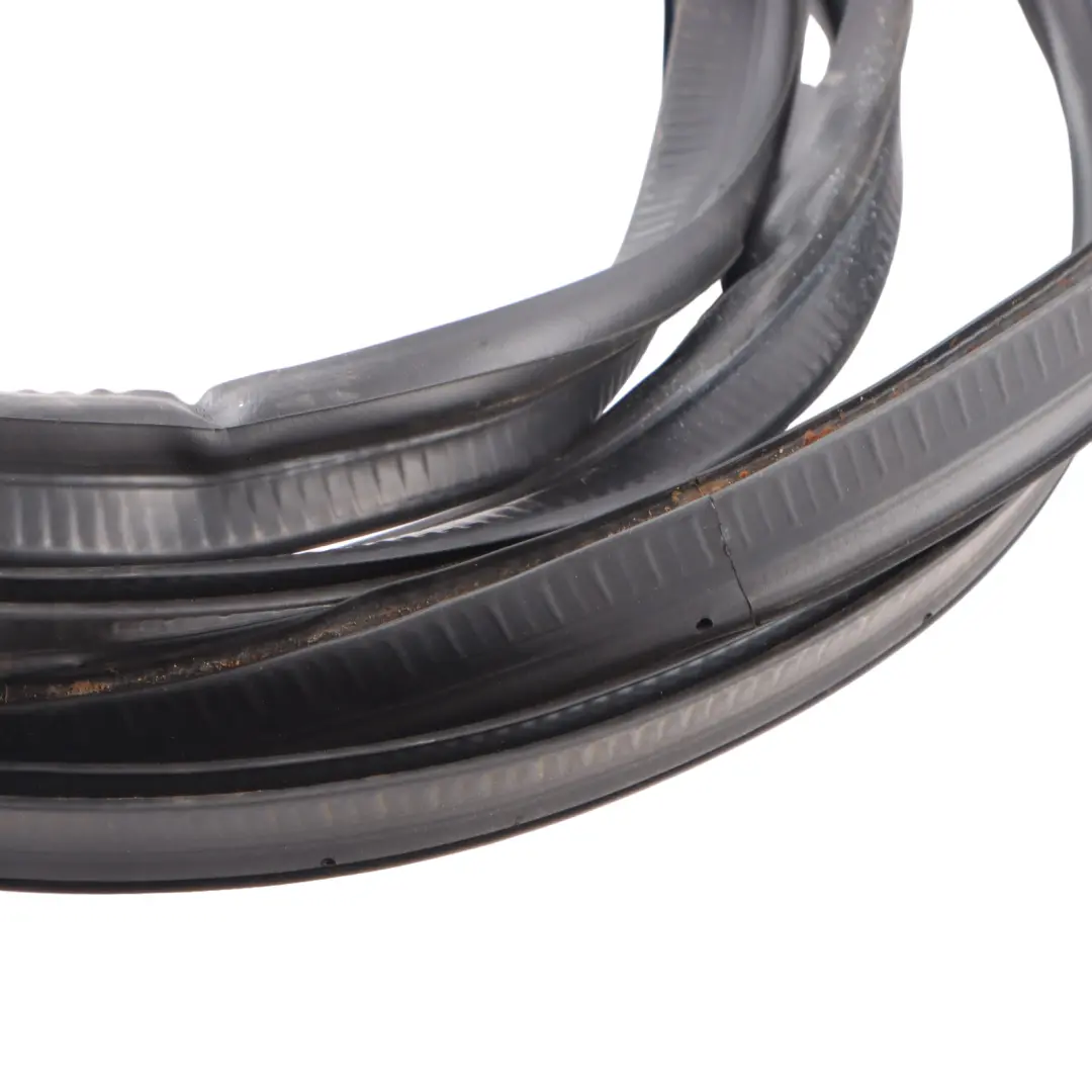 W907 Rear End Loading Door Surround Seal Gasket to Mercedes Sprinter with Part number A9077250300 Mercedes Sprinter W907 Rear End Loading Door Surround Seal Gasket - SKU A9077250300 - Part number A9077250300