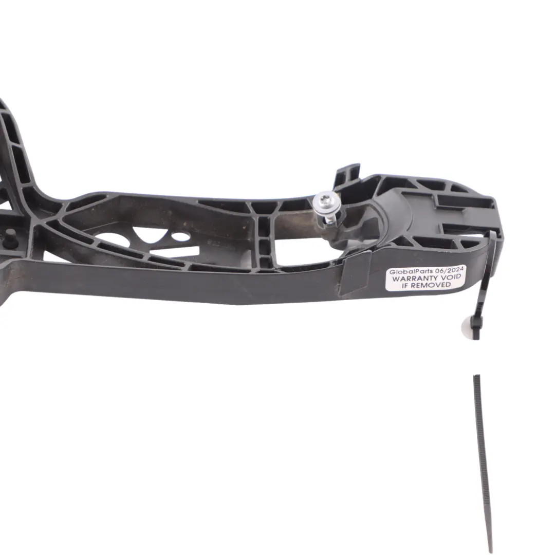 Poignée porte Mercedes W907 W910 Support Roulement Extérieur Gauche pour à propos du numéro de pièce A9077600200 Poignée porte Mercedes W907 W910 Support Roulement Extérieur Gauche - SKU A9077600200 - Numéro de pièce A9077600200