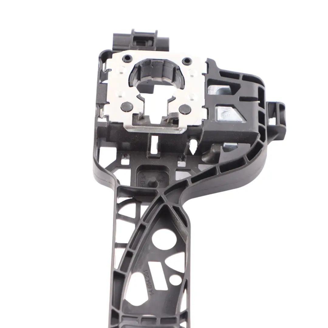 Door Handle Mercedes W907 W910 Bearing Bracket Front Outer Left N/S to with Part number A9077600200 Door Handle Mercedes W907 W910 Bearing Bracket Front Outer Left N/S - SKU A9077600200 - Part number A9077600200