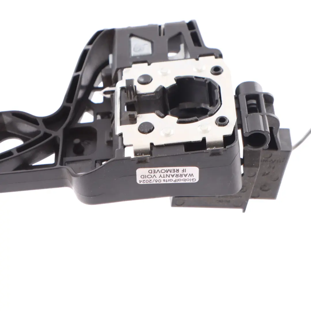  Door Handle Mercedes W907 W910 Bearing Bracket Front Outer Right O/S - SKU rhd-A9077600500 - Part number A9077600500