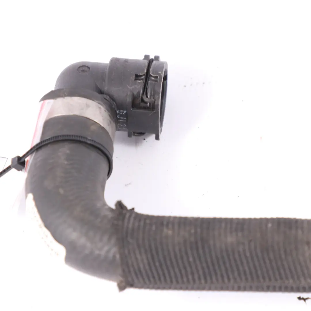 Mercedes Sprinter W907 Tuyau refroidissement d'eau refroidissement - SKU A9078300102 - Numéro de pièce A9078300102
