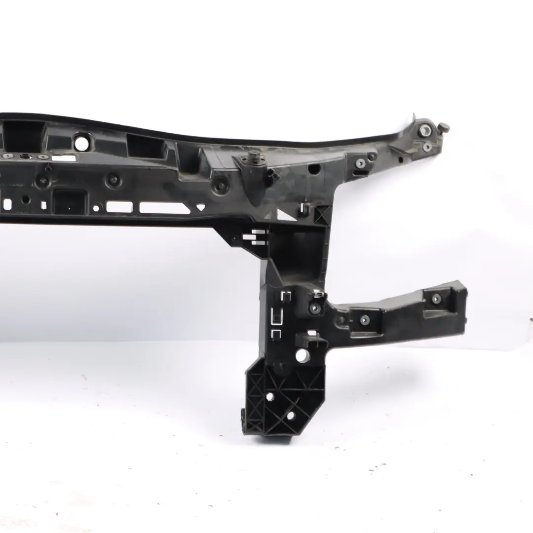 Mercedes W907 W910 Panel De Viga Protección Radiador Delantero - SKU A9078800900 - Número de pieza A9078800900