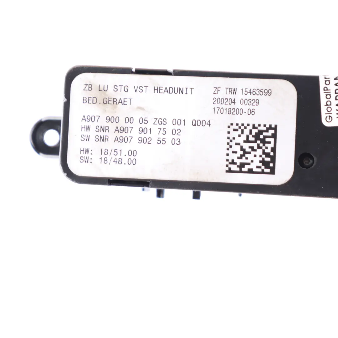 W907 Media Bedienfeld für Mercedes mit Teilenummer A9079000005 Mercedes W907 Media Bedienfeld - SKU A9079000005 - Teilenummer A9079000005