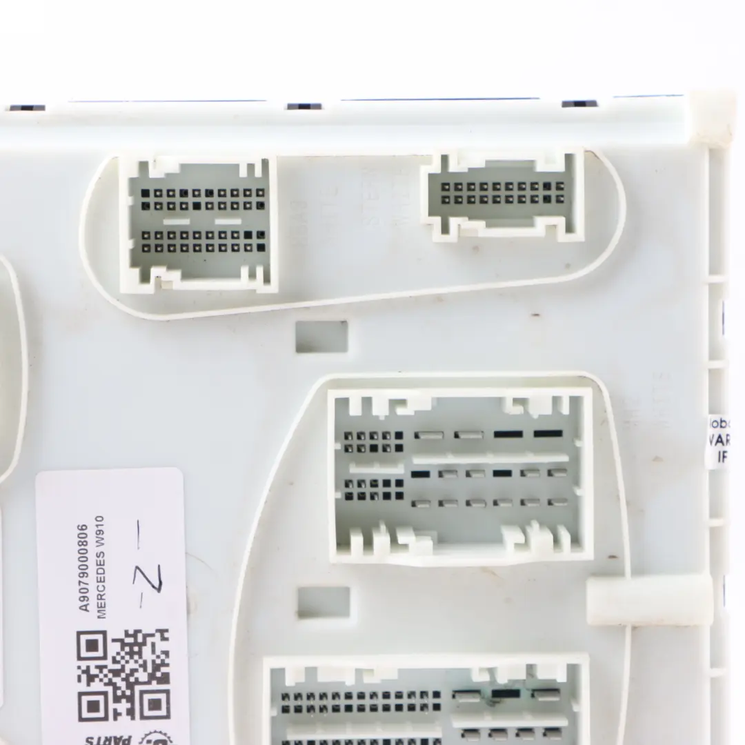 W907 W910 SAM Steuermodul Einheit vorne für Mercedes Sprinter mit Teilenummer A9079000806 Mercedes Sprinter W907 W910 SAM Steuermodul Einheit vorne - SKU A9079000806 - Teilenummer A9079000806