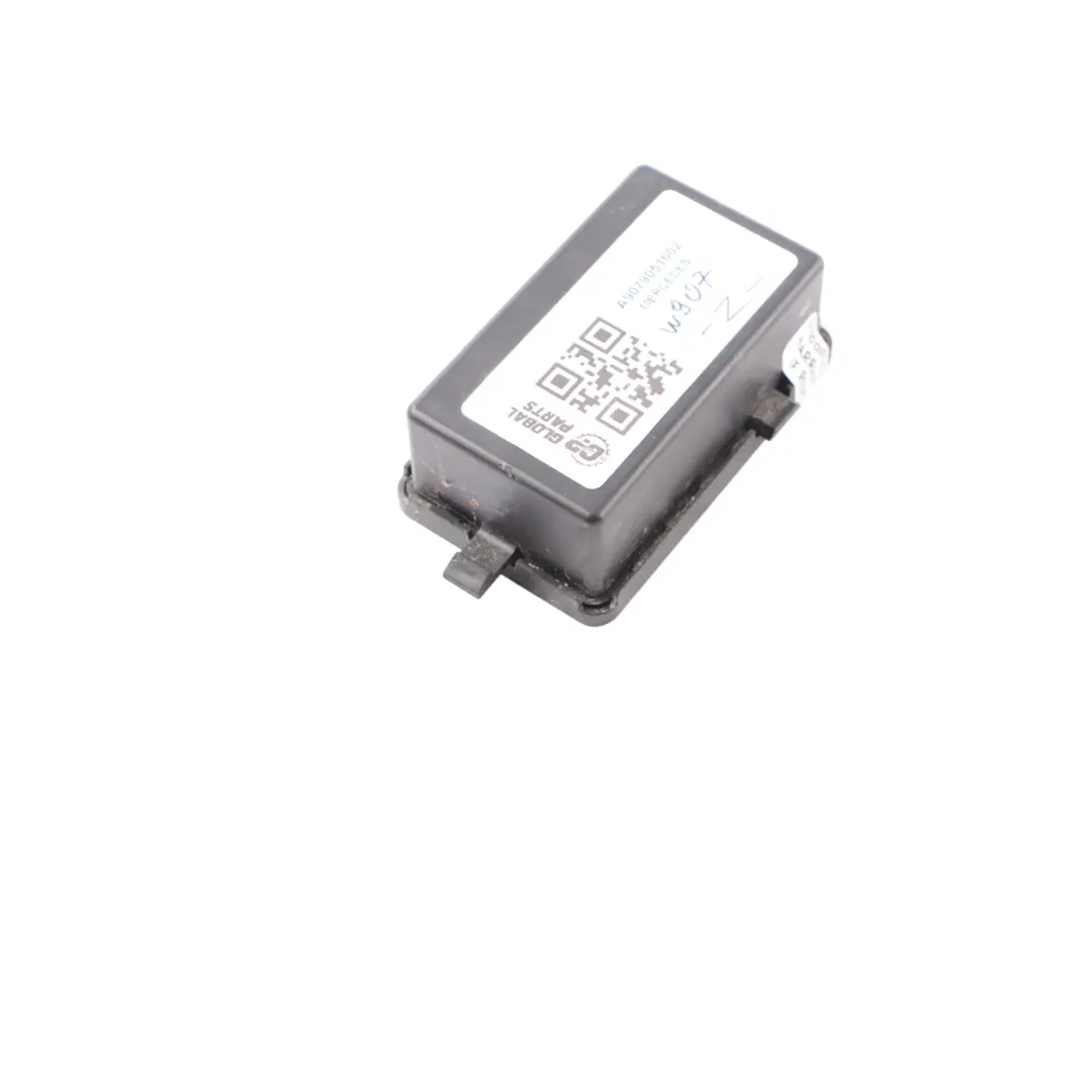 W907 Aerial Antenna Amplifier Control Unit Module to Mercedes with Part number A9079051602 Mercedes W907 Aerial Antenna Amplifier Control Unit Module - SKU A9079051602 - Part number A9079051602