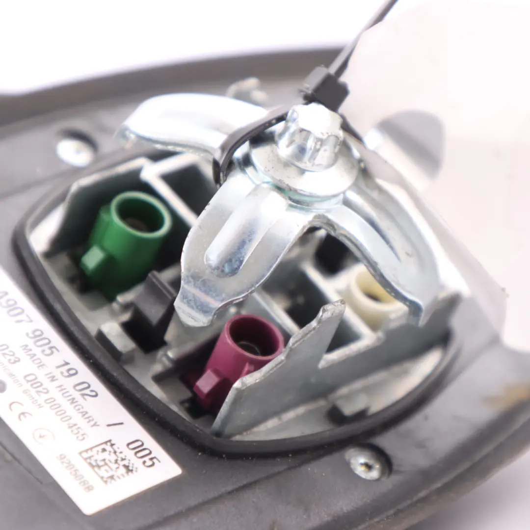 Antenna Amplifier Mercedes W907 W910 Aerial Module to with Part number A9079051902 Antenna Amplifier Mercedes W907 W910 Aerial Module - SKU A9079051902-1 - Part number A9079051902