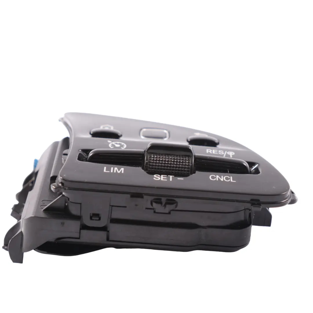 W907 Lenkrad Schalttafel Multifunktion für Mercedes Sprinter mit Teilenummer A9079057804 Mercedes Sprinter W907 Lenkrad Schalttafel Multifunktion - SKU A9079057804 - Teilenummer A9079057804