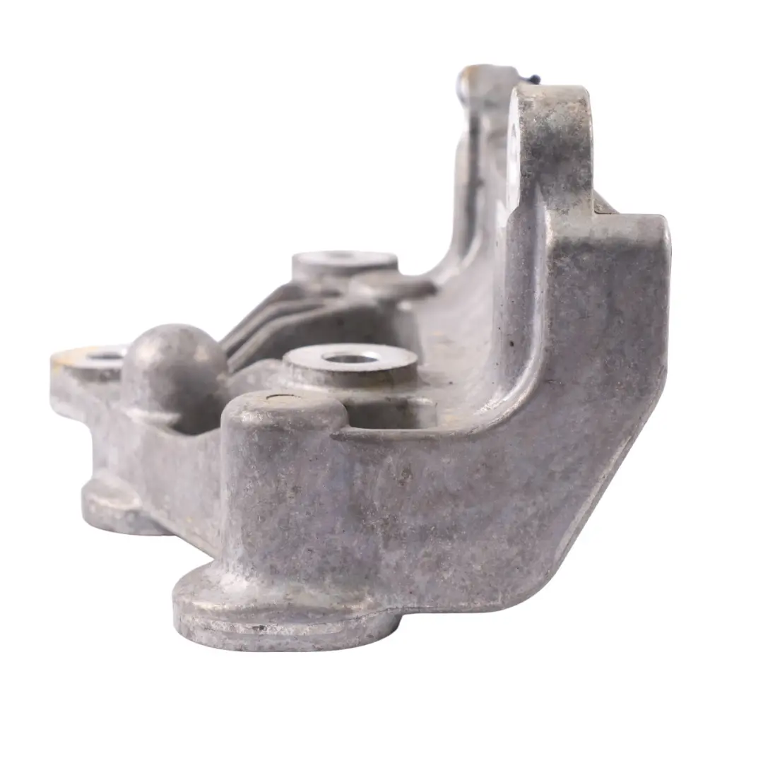 Supporto del cambio Supporto della staffa per Mercedes Sprinter W910 con numero di parte A9103640100 Mercedes Sprinter W910 Supporto del cambio Supporto della staffa - SKU A9103640100 - Numero di parte A9103640100