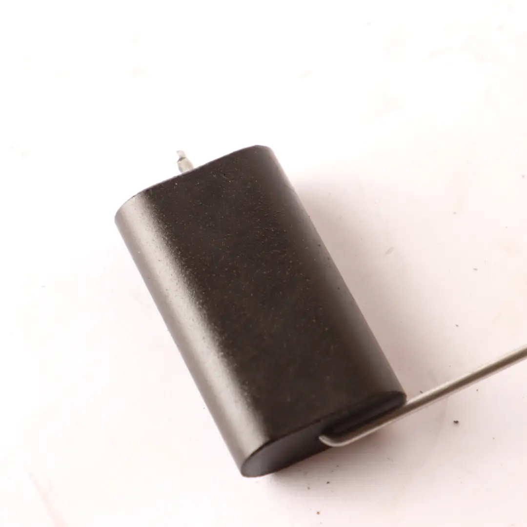 Mercedes W910 Pompa serbatoio carburante Unità Sender - SKU A9104701800 - Numero di parte A9104701800