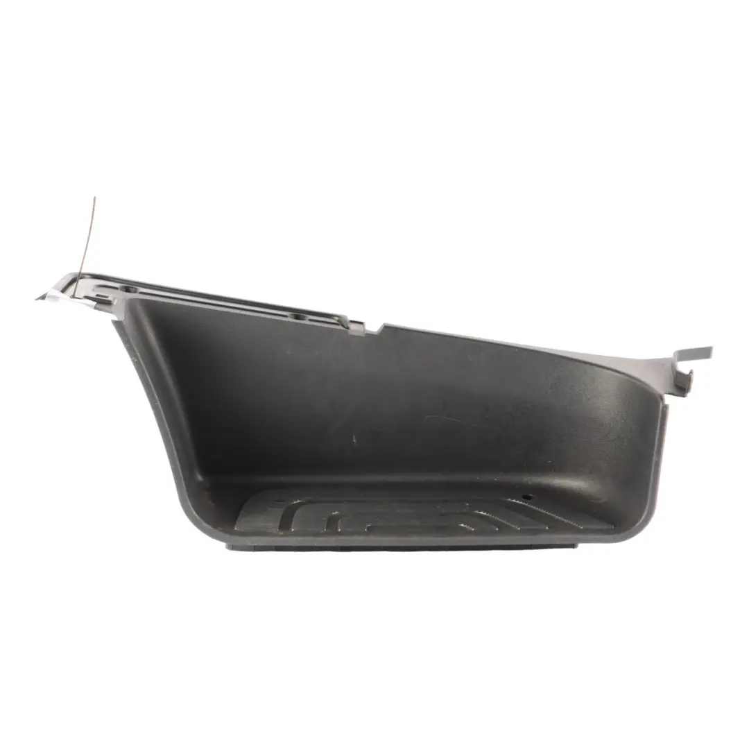 W907 W910 Plaque de Marche Avant Gauche Cache Entrée pour Mercedes à propos du numéro de pièce A9106860100 Mercedes W907 W910 Plaque de Marche Avant Gauche Cache Entrée - SKU A9106860100 - Numéro de pièce A9106860100