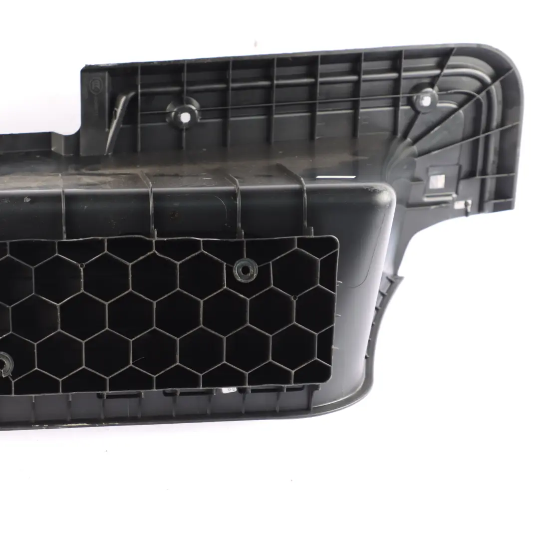 Mercedes W907 W910 Puerta Placa Delantera Izquierda Entrada Cubierta - SKU A9106860100 - Número de pieza A9106860100