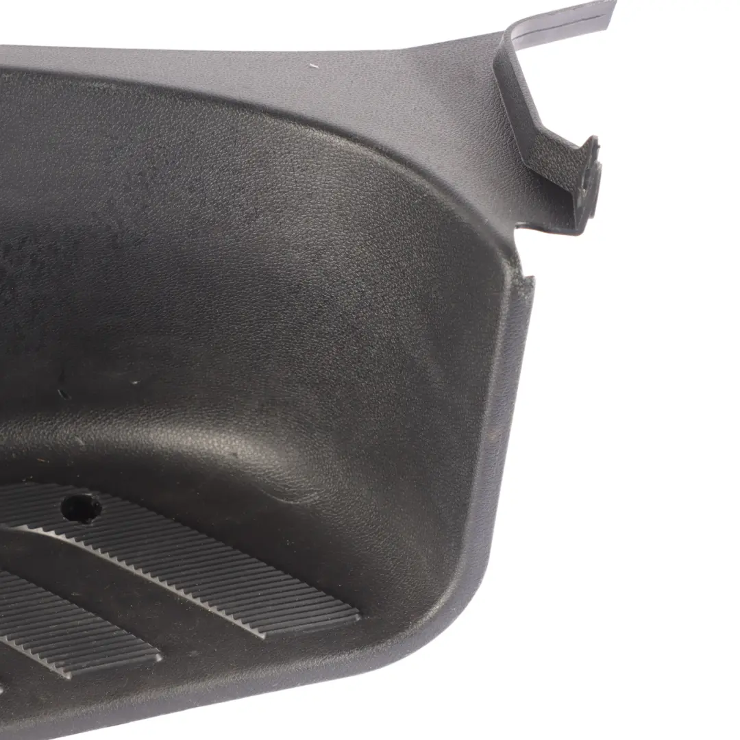 Mercedes W907 W910 Stopień Drzwi Lewy Przedni - SKU A9106860100 - Numer Części A9106860100