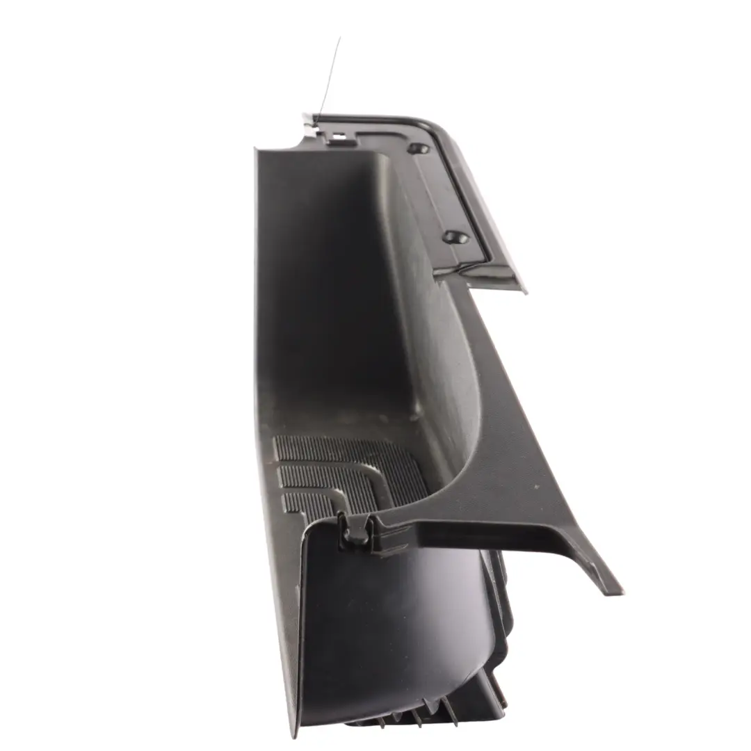 W907 W910 Piastra del gradino porta anteriore sinistra per Mercedes con numero di parte A9106860100 Mercedes W907 W910 Piastra del gradino porta anteriore sinistra - SKU A9106860100 - Numero di parte A9106860100