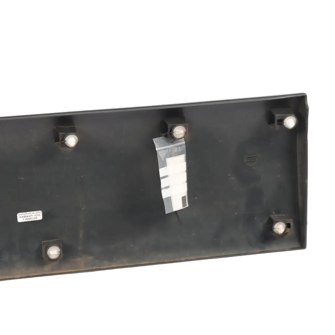 Moldura Tapa Panel Izquierda para Mercedes W910 con número de pieza A9106905700 Mercedes W910 Moldura Tapa Panel Izquierda - SKU A9106905700 - Número de pieza A9106905700