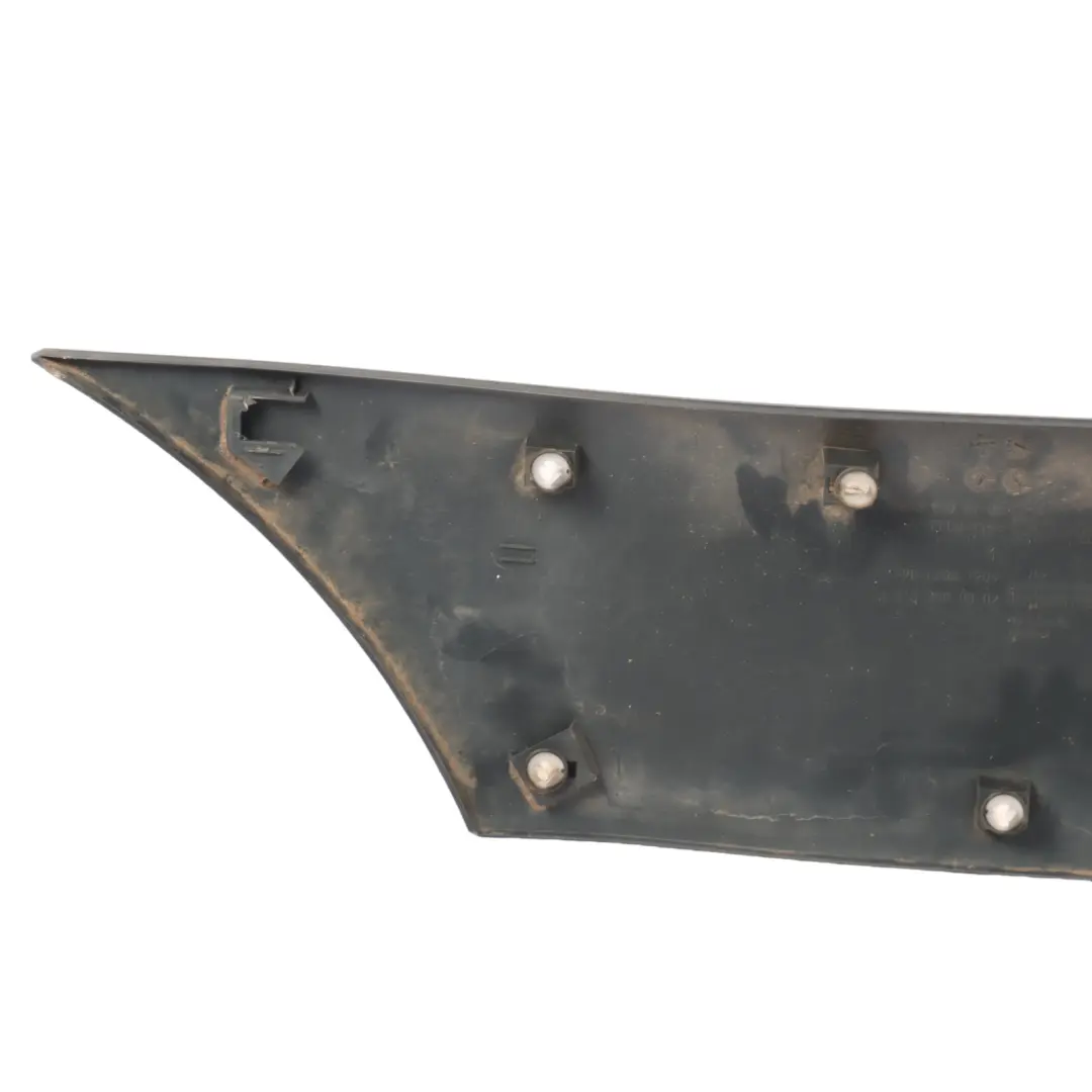 Moulure Cache Panneau Gauche pour Mercedes W910 à propos du numéro de pièce A9106905700 Mercedes W910 Moulure Cache Panneau Gauche - SKU A9106905700 - Numéro de pièce A9106905700