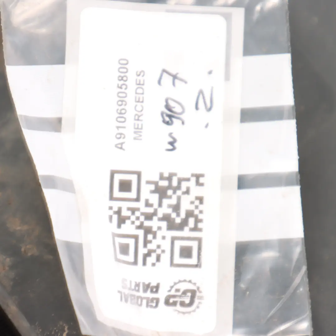 Mercedes W907 W910 Osłona Listwa Panel Drzwi Lewa Tylna Tył - SKU A9106905800 - Numer Części A9106905800