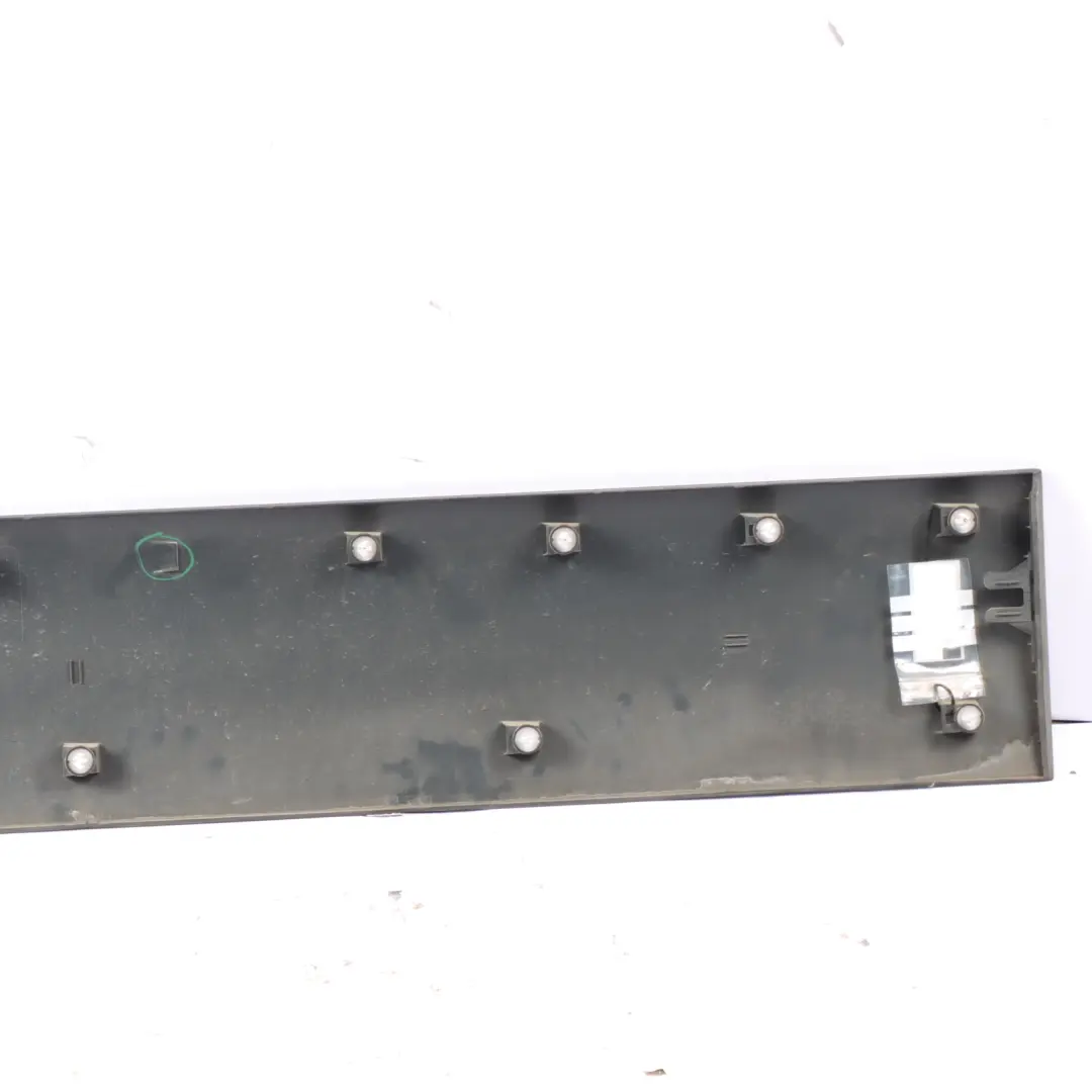 W907 W910 Sliding Side Door Moulding Trim Cover Right O/S to Mercedes with Part number A9106906700 Mercedes W907 W910 Sliding Side Door Moulding Trim Cover Right O/S - SKU A9106906700 - Part number A9106906700