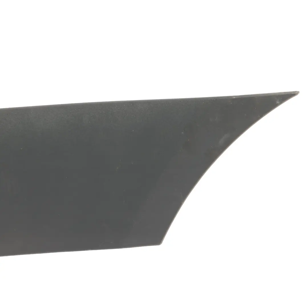 Mercedes W907 Hinten Rechts Schutzstreifen Abdeckung Panel Trim - SKU A9106907300 - Teilenummer A9106907300