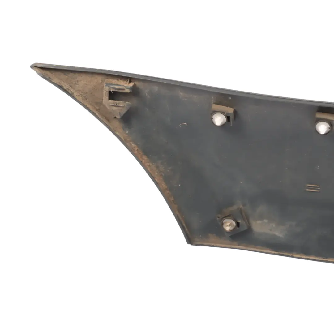 W907 Hinten Rechts Schutzstreifen Abdeckung Panel Trim für Mercedes mit Teilenummer A9106907300 Mercedes W907 Hinten Rechts Schutzstreifen Abdeckung Panel Trim - SKU A9106907300 - Teilenummer A9106907300