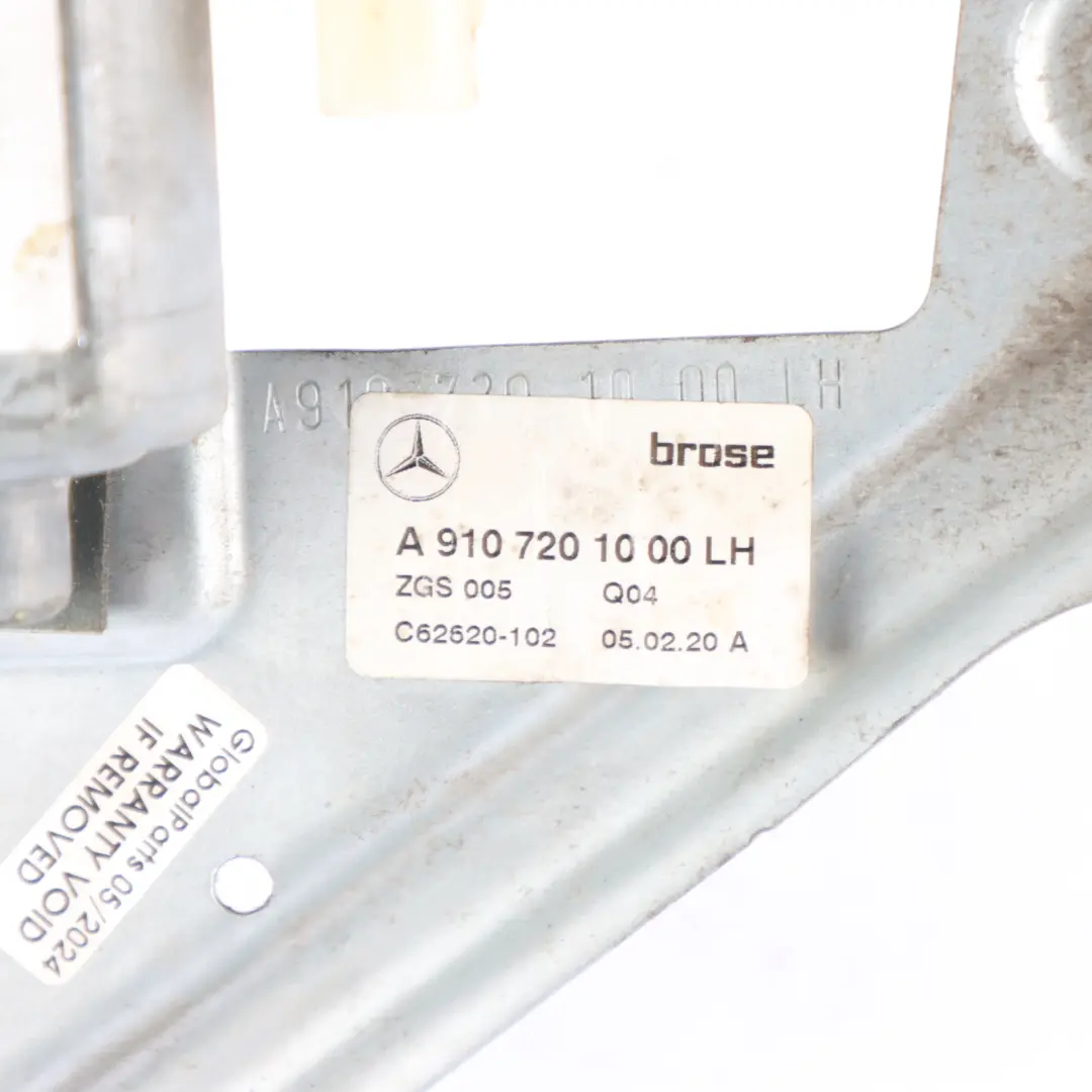 Moteur de lève-vitre Mercedes W907 W910 Lève-vitre avant gauche pour à propos du numéro de pièce A9107201000 Moteur de lève-vitre Mercedes W907 W910 Lève-vitre avant gauche - SKU A9107201000 - Numéro de pièce A9107201000