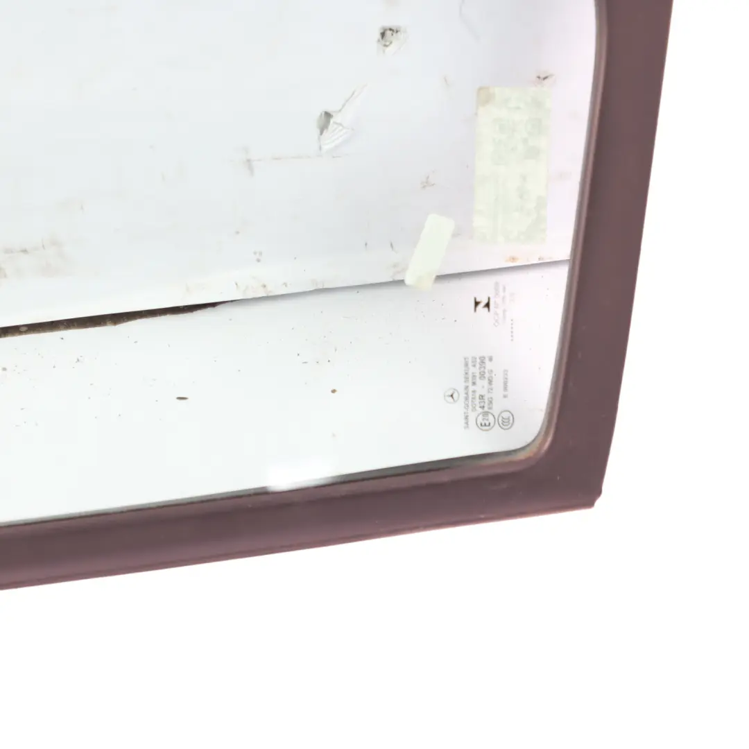 Cristal Delantero Mercedes W907 W910 Puerta Derecha Cuarto AS2 para con número de pieza A9107251100 Cristal Delantero Mercedes W907 W910 Puerta Derecha Cuarto AS2 - SKU A9107251100 - Número de pieza A9107251100