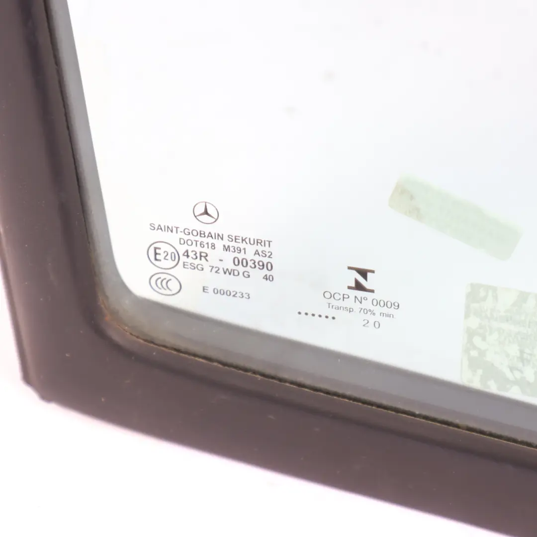 Finestrino Anteriore Mercedes W907 W910 Porta Destra Quarto AS2 per con numero di parte A9107251100 Finestrino Anteriore Mercedes W907 W910 Porta Destra Quarto AS2 - SKU A9107251100 - Numero di parte A9107251100