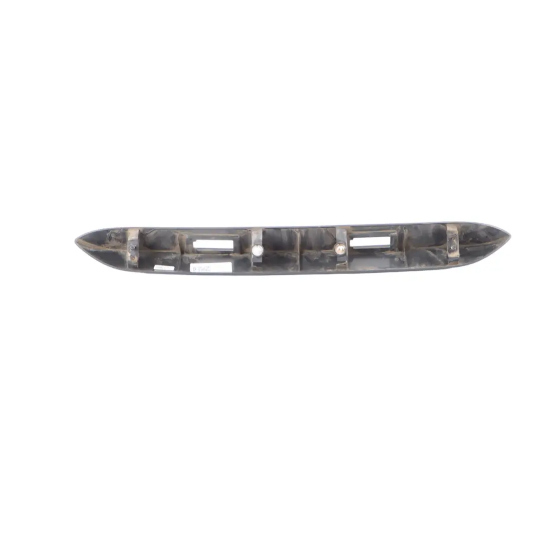  Luz de matrícula Mercedes W907 W910 Tapa del faro trasero - SKU A9107405700 - Número de pieza A9107405700