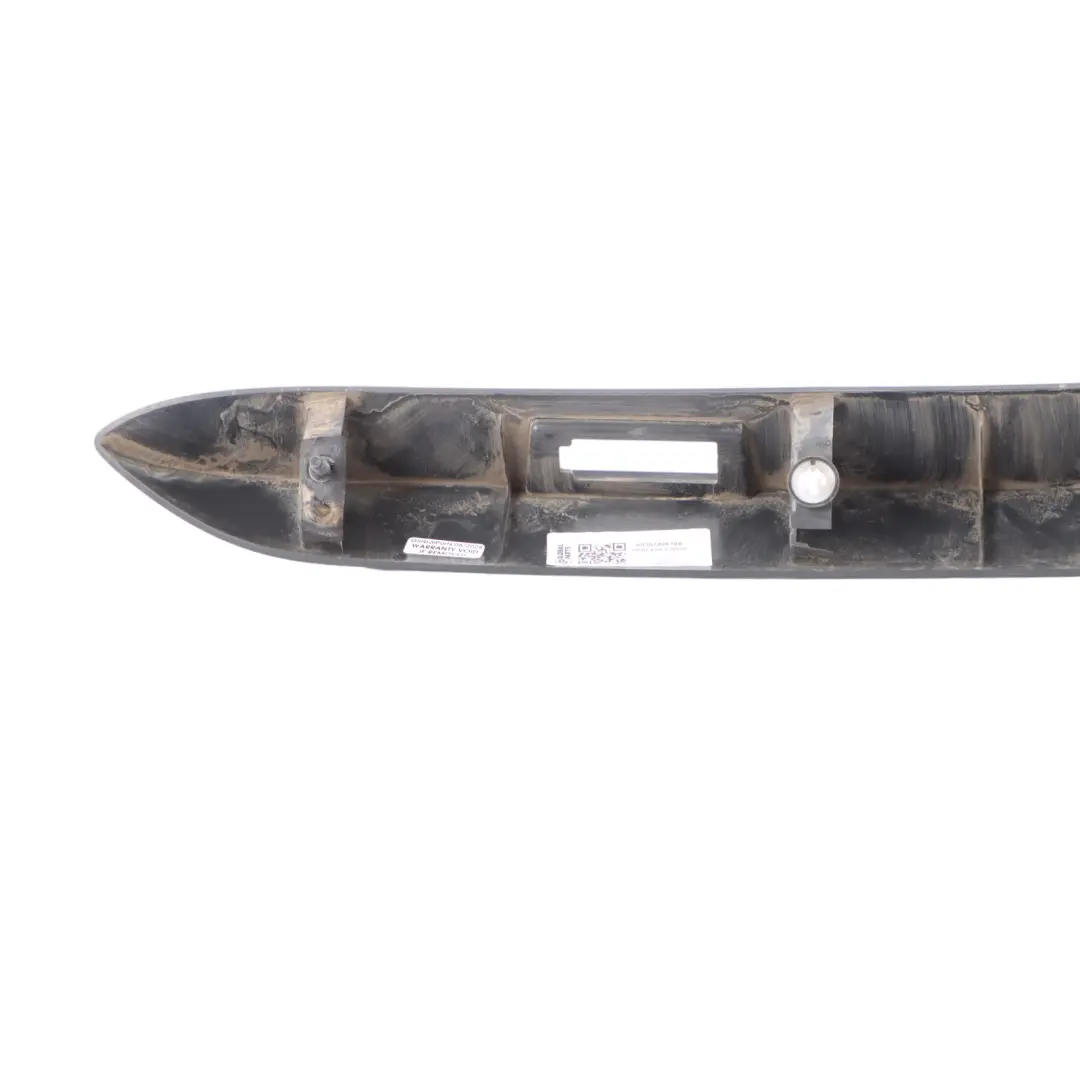  Luz de matrícula Mercedes W907 W910 Tapa del faro trasero - SKU A9107405700 - Número de pieza A9107405700