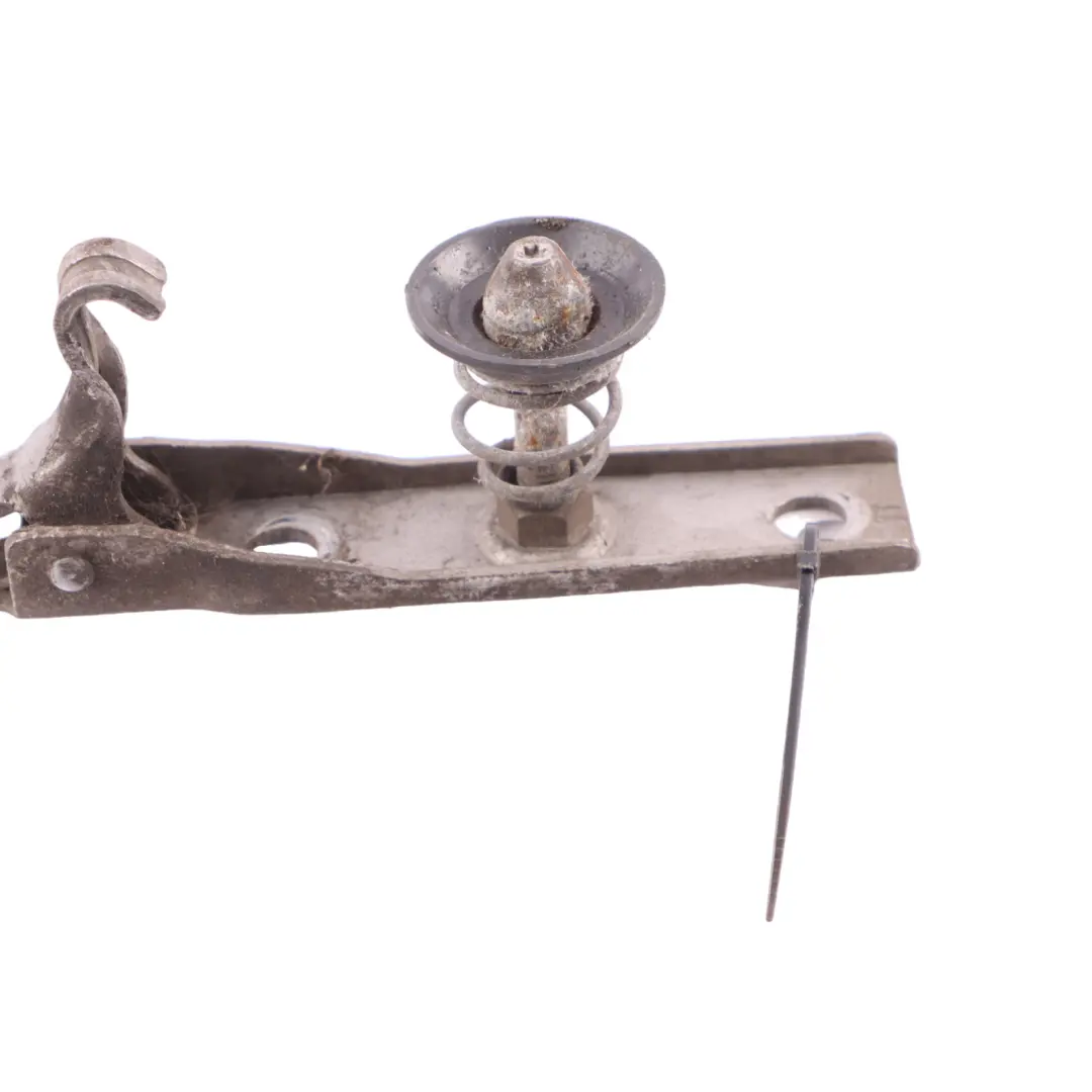 Gancio cofano Mercedes Sprinter W907 W910 Blocco Gancio superiore per con numero di parte A9107500200 Gancio cofano Mercedes Sprinter W907 W910 Blocco Gancio superiore - SKU A9107500200 - Numero di parte A9107500200