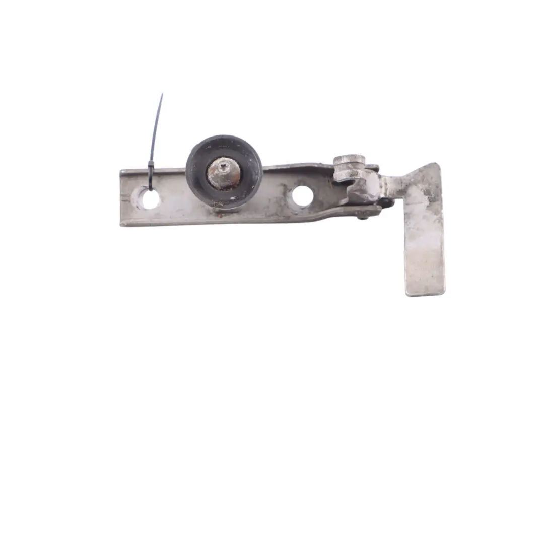  Gancio cofano Mercedes Sprinter W907 W910 Blocco Gancio superiore - SKU A9107500200 - Numero di parte A9107500200