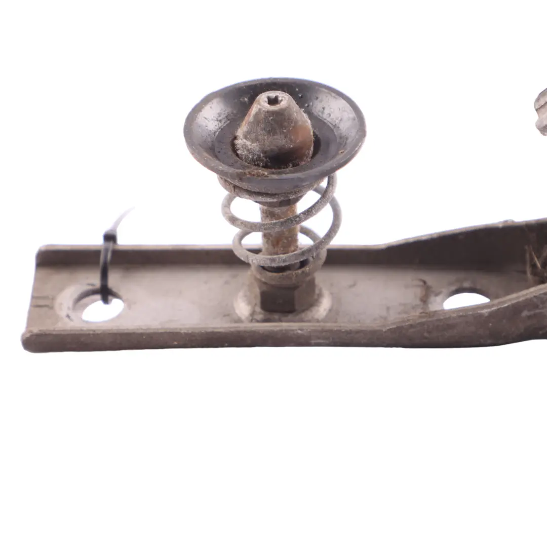 Gancio cofano Mercedes Sprinter W907 W910 Blocco Gancio superiore per con numero di parte A9107500200 Gancio cofano Mercedes Sprinter W907 W910 Blocco Gancio superiore - SKU A9107500200 - Numero di parte A9107500200