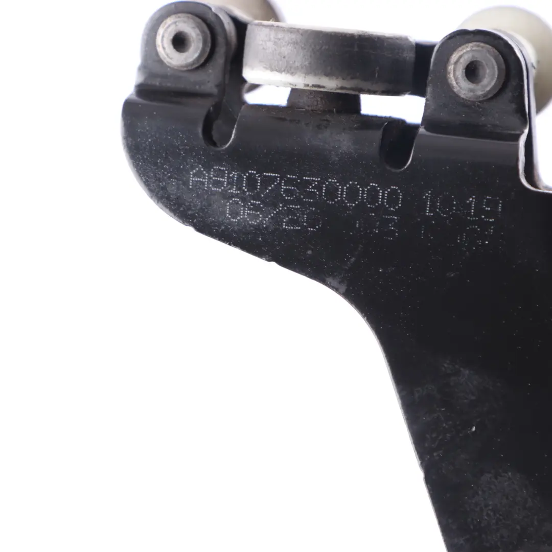 W907 W910 Schiebetür Zentral links Rollenführung für Mercedes mit Teilenummer A9107630000 Mercedes W907 W910 Schiebetür Zentral links Rollenführung - SKU A9107630000 - Teilenummer A9107630000