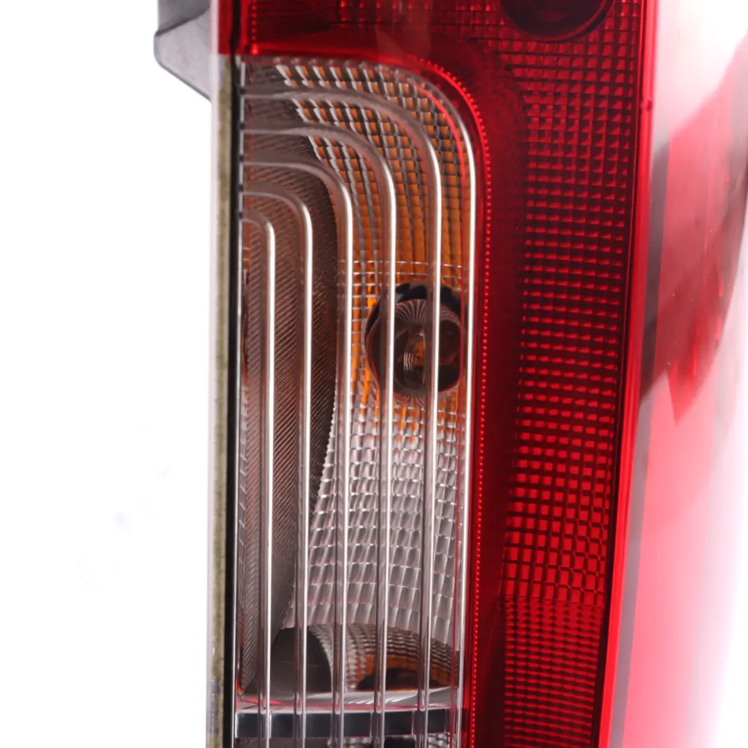 W907 Feu arrière droit Feu arrière pour Mercedes Sprinter à propos du numéro de pièce A9108200100 Mercedes Sprinter W907 Feu arrière droit Feu arrière - SKU A9108200100 - Numéro de pièce A9108200100