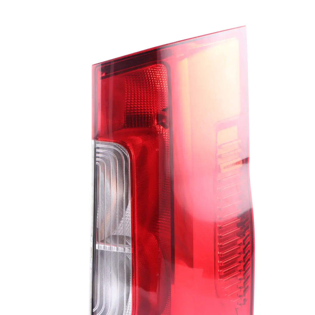 W907 Luce posteriore destra Fanale posteriore per Mercedes Sprinter con numero di parte A9108200100 Mercedes Sprinter W907 Luce posteriore destra Fanale posteriore - SKU A9108200100 - Numero di parte A9108200100