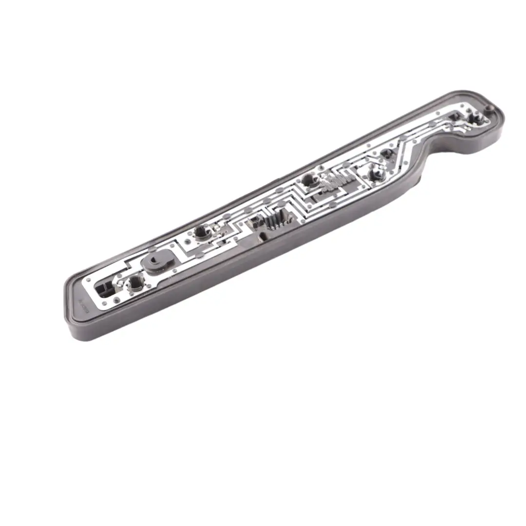 Portalámparas Mercedes W907 W910 Trasera Izquierda Portalámparas para con número de pieza A9108206800 Portalámparas Mercedes W907 W910 Trasera Izquierda Portalámparas - SKU A9108206800 - Número de pieza A9108206800