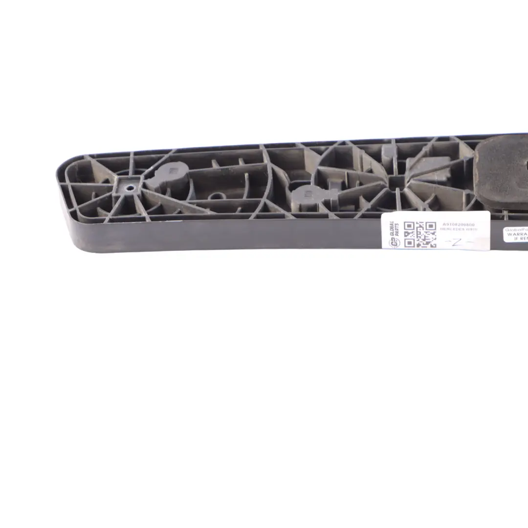 Portalampada Mercedes W907 W910 Presa lampada posteriore sinistra per con numero di parte A9108206800 Portalampada Mercedes W907 W910 Presa lampada posteriore sinistra - SKU A9108206800 - Numero di parte A9108206800