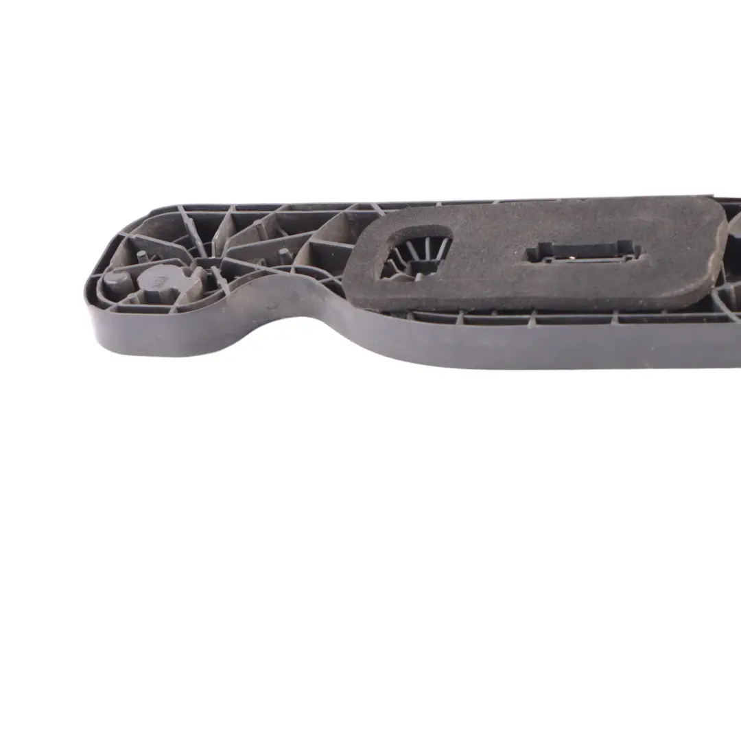  Portalampada Mercedes W907 W910 Presa lampada posteriore sinistra - SKU A9108206800 - Numero di parte A9108206800