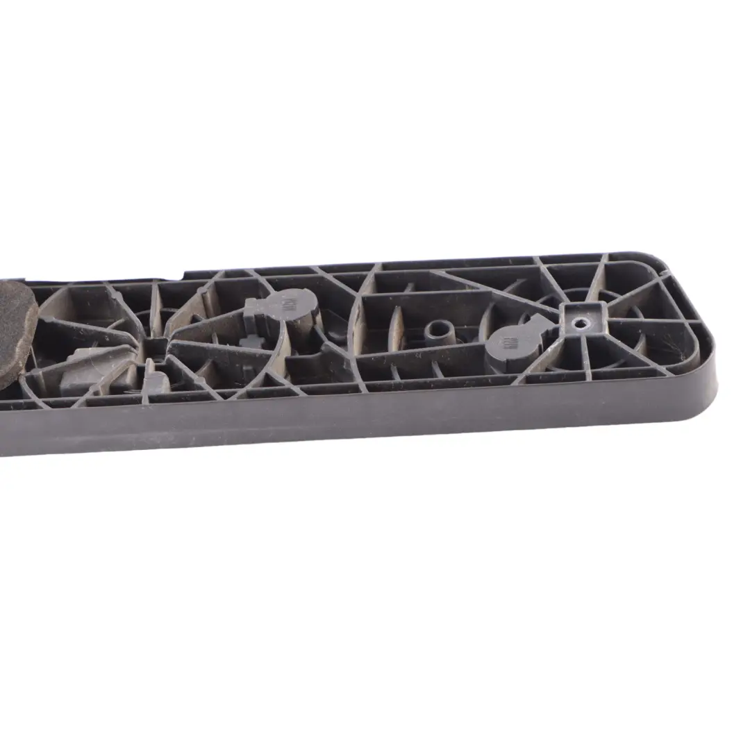  Portalampada Mercedes W907 W910 Presa lampada posteriore sinistra - SKU A9108206800 - Numero di parte A9108206800