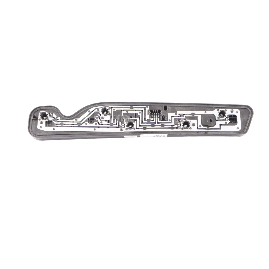  Support d'Ampoule Mercedes W907 W910 Douille Lampe Arrière Gauche - SKU A9108206800 - Numéro de pièce A9108206800